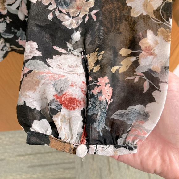 Forever 21 floral a-line/shift dress size small - Picture 4 of 4